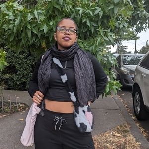 Meet your Posher, Aiko